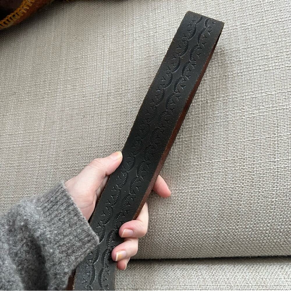 Tommy Hilfiger Black Tooled Leather Western Belt Size 36 - Picture 5 of 6